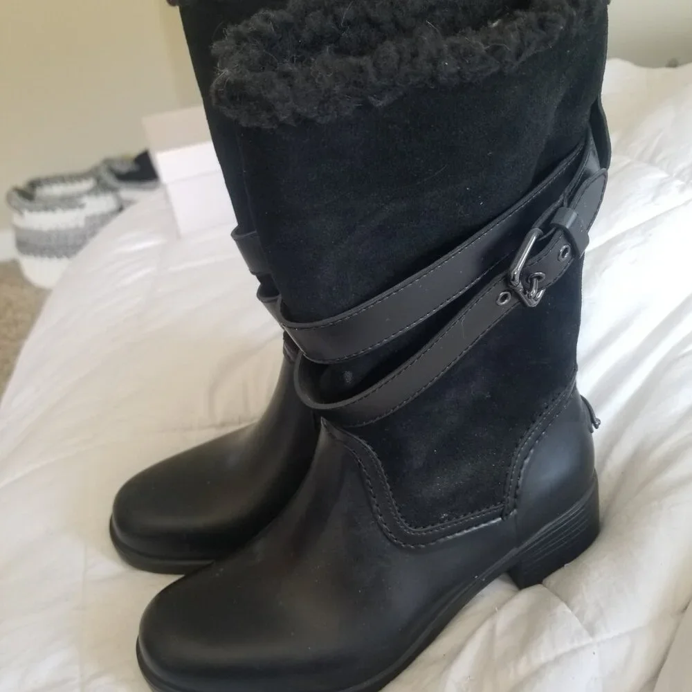 Coach shearling boots - Picture 3 of 3